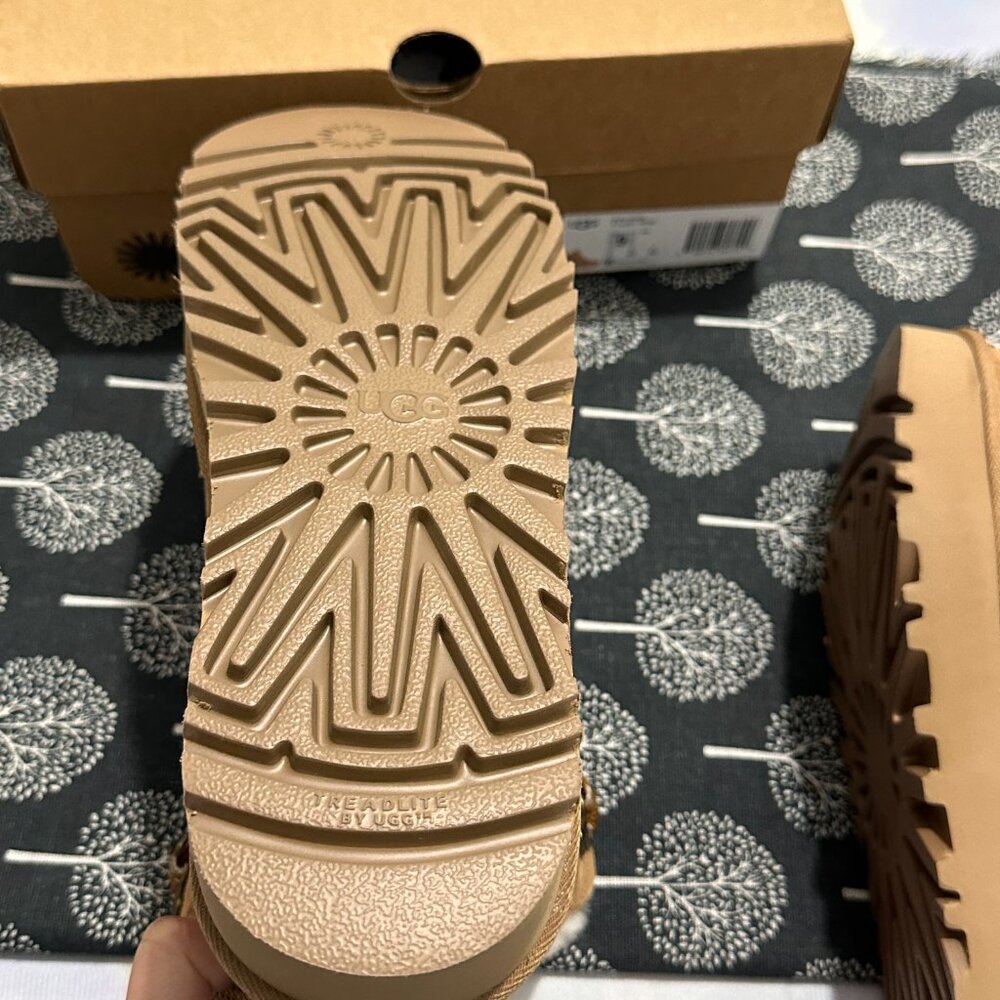 Brown Ugg High-Top Warm Boots - Picture 8 of 9